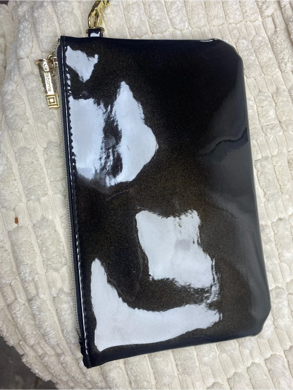 Liz Claiborne Black Patent Leather Phone Charging Wallet Wristlet Clutch